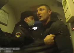 Судимый воронежец устроил дебош на борту самолёта в Ростове - разобрался ОМОН