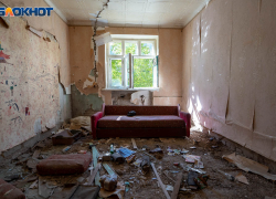 Труп мужчины нашли в заброшенном доме в Воронеже