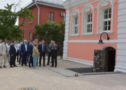 Когда откроют обновленный Дом Гарденина в Воронеже, рассказал Алексей Гордеев