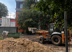 Благоустройство Воронежа продолжается: сквер на улице Карла Маркса приобретает новый облик