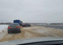 Почему не стоит спешить с переходом на летнюю резину, наглядно показали под Воронежем