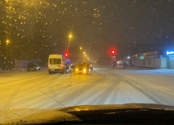 Опубликовано фото с места ДТП, где Mitsubishi сбил пешехода в Воронеже 