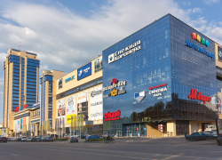 В "Галерее Чижова" прокомментировали падение строителя с 12 этажа