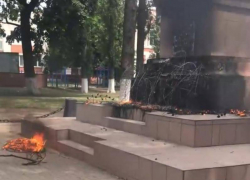 Поджигателей воронежской братской могилы нашли по камерам