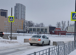 Водители прорвали закрытую дорогу, чтобы постоять еще в одной пробке в Воронеже
