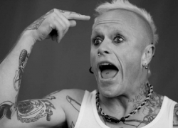 Умер вокалист The Prodigy, снявший сумасшедший фильм о Воронеже 