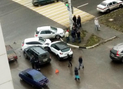 Встреча любителей летней резины в Воронеже попала на фото