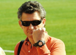 Политтехнолог, работавший на экс-мэра Колиуха, посоветовал кандидату «Единой России» держаться  подальше «от этой радостной групповухи»