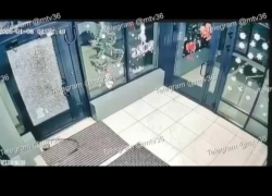 Полиция поймала подростков, жестоко избивших мужчину в воронежском лифте: что еще они успели натворить 