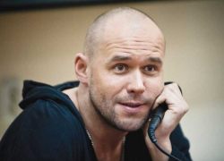 "Глухарь" прочитает воронежцам стихи и споет песни