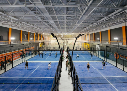 Новый спортивный тренд в центре города: в Воронеже открылся первый падел-клуб международного уровня