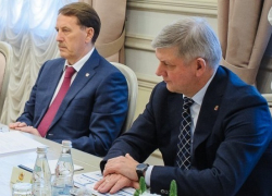 «Акции» врио губернатора Александра Гусева динамично растут