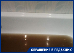 Вода с ароматом кала все еще бежит из кранов в Воронежской области 