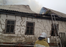 В Воронежской области при сильном пожаре погиб хозяин дома 