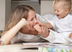 В воронежской больнице безумная женщина покусала трехлетнего малыша