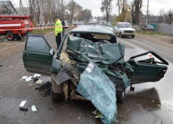 Под Воронежем 49-летняя автомобилистка выехала на встречную полосу и устроила смертельное ДТП