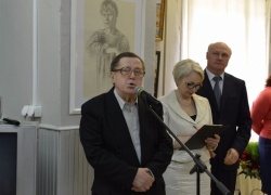 Воронежская область привезла в Елец выставку к 145-летию Ивана Бунина