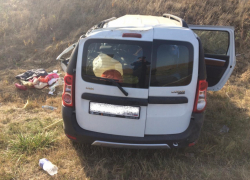 Полицейские ищут камазиста, устроившего ДТП в Воронежской области