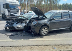 Парень и пенсионерка пострадали в ДТП с иномарками в Воронеже 