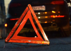 Один человек погиб и два пострадали в массовом ДТП с КамАЗом под Воронежем