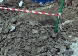 На Левом берегу Воронежа двое мужчин ушли под землю