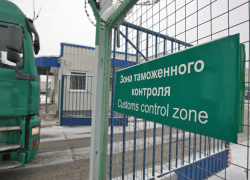 Высокопоставленный сотрудник Воронежской таможни попался на крупной взятке