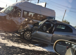 Снимки чудовищной аварии на улице Ленина в Воронеже опубликовали в Сети