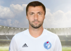 Воронежский "Факел" переманил 33-летнего игрока курского "Авангарда"