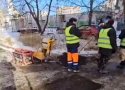 «Кошмар»: снежно-грязный ремонт дороги раскритиковали воронежцы 