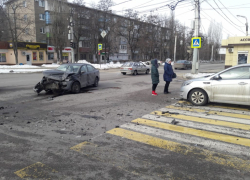 21-летняя девушка пострадала в массовом ДТП в Воронеже