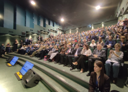 "Пространство для честного профессионального разговора": губернатор Гусев - о медиафоруме в Воронеже