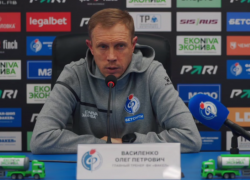 «Двигаемся дальше»: тренер Василенко прокомментировал легендарную победу «Факела» 