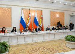 Задачи «агентов влияния» в Москве раскрыл воронежский губернатор