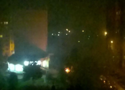 Очевидцы сообщили о взрыве Nissan Teana рядом с корпусами ВГУ