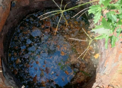 Чипотле из воды и кала заблокировал канализационные колодцы в Воронеже