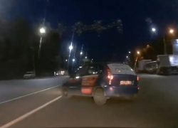 Таксист устроил смертельно опасную подставу водителю в Воронеже