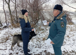 МЧС пытается образумить воронежских любителей зимней рыбалки