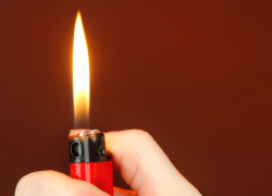 В Воронеже доведенная до отчаяния женщина подожгла квартиру сожительницы бывшего мужа