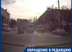 Маршрутчик показал тотальное преимущество над водителями в Воронеже