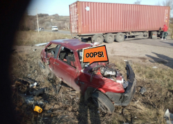  Опубликованы снимки с места смертельного ДТП с фурой под Воронежем