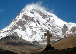 Воронежский альпинист умер на горе Казбек в Северной Осетии