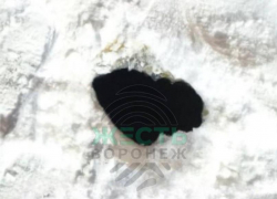 Ребенок провалился в открытый люк на Олимпийском бульваре в Воронеже