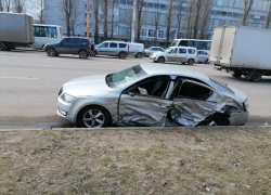 В страшной аварии на левом берегу Воронежа погибла женщина и пострадали двое детей