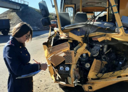 Еще больше пострадавших: воронежский СК начал проверку после налета школьного автобуса на огромный ковш 