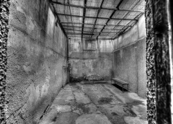 Под Воронежем женщина сдала квартиру наркоманам за еду