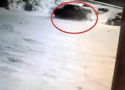 В Воронеже на видео попало, как дрифтер на ВАЗе протаранил машину на парковке