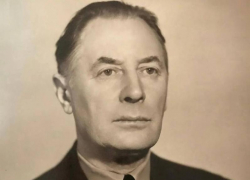 Мэр города Сергей Петрин поздравил с Днем рождения почетного гражданина Воронежа