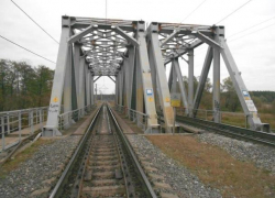 Воронежец погиб от удара током во время прыжка с железнодорожного моста