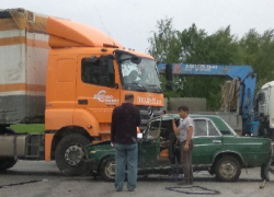 Цыгане с металлоломом протаранили грузовик в Воронеже 