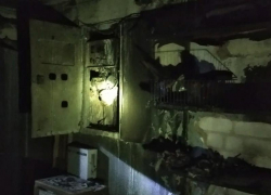 76 воронежцев эвакуировали из-за пожара в многоэтажке